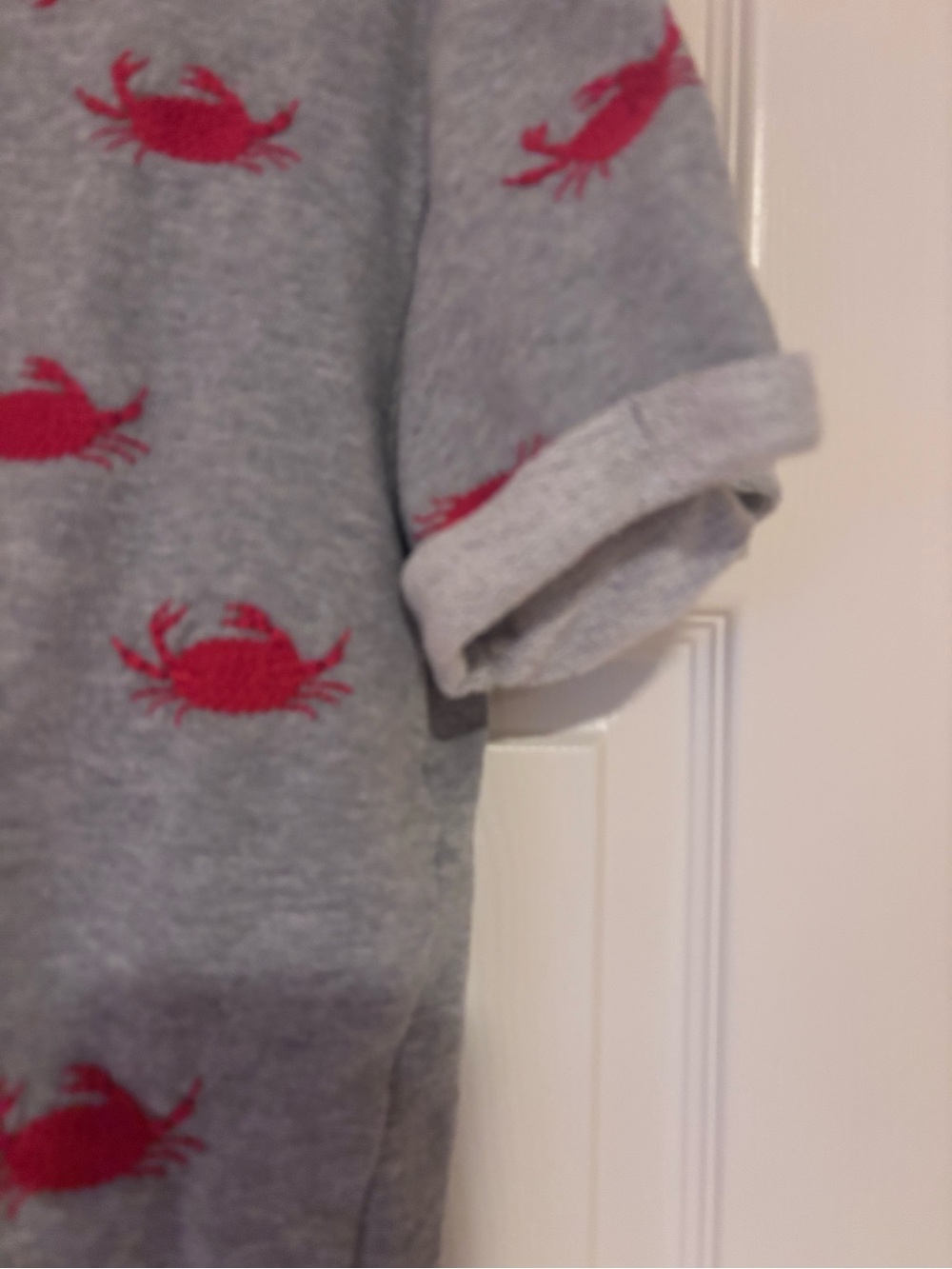 Maeve by Anthropologie Gray Sweatshirt with Red Crab Print - L - Picture 2 of 7